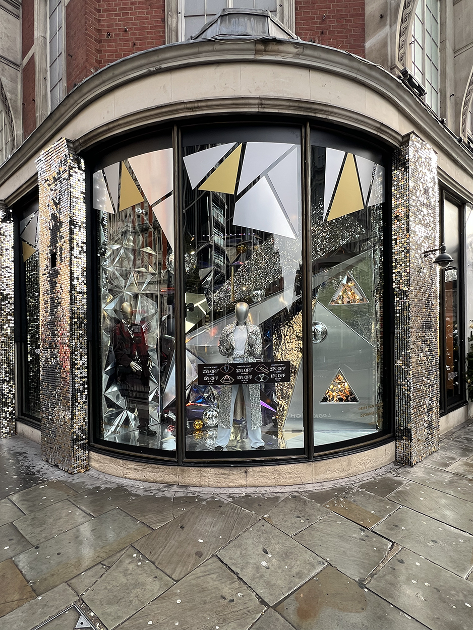 iconic streets of Knightsbridge, Harvey Nichols Christmas windows metallic theme